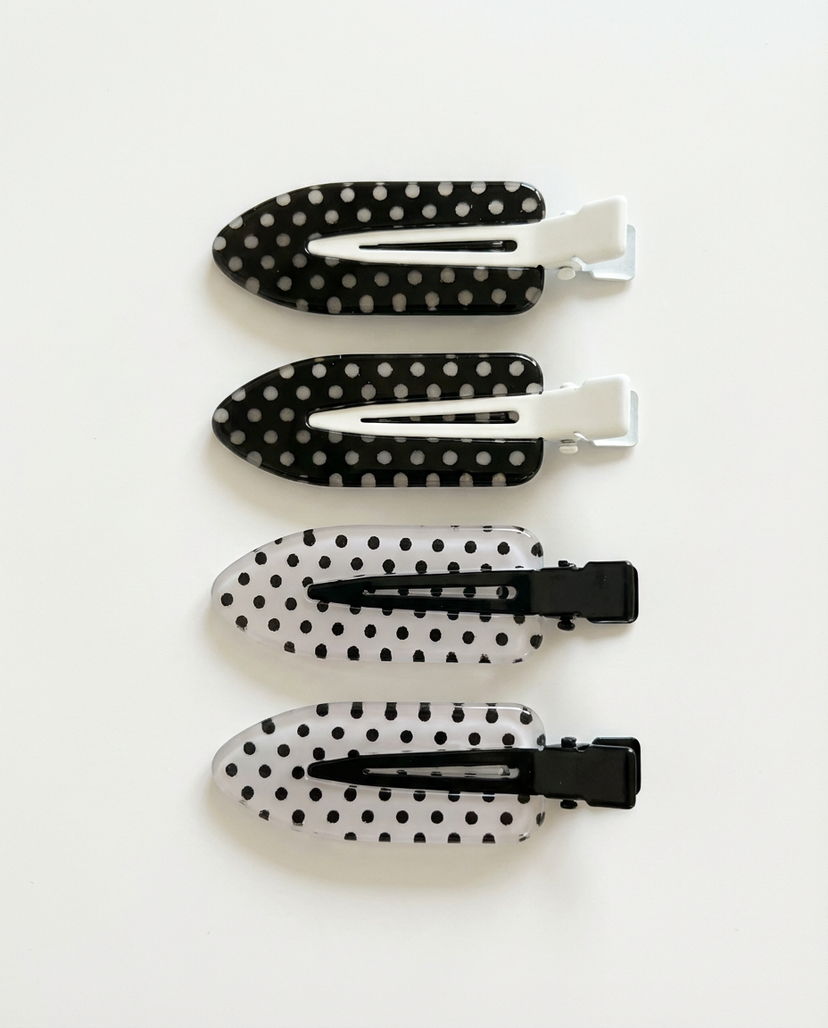 freepik__prompta-flatlay-studio-packshot-of-these-hairclips__88377.png